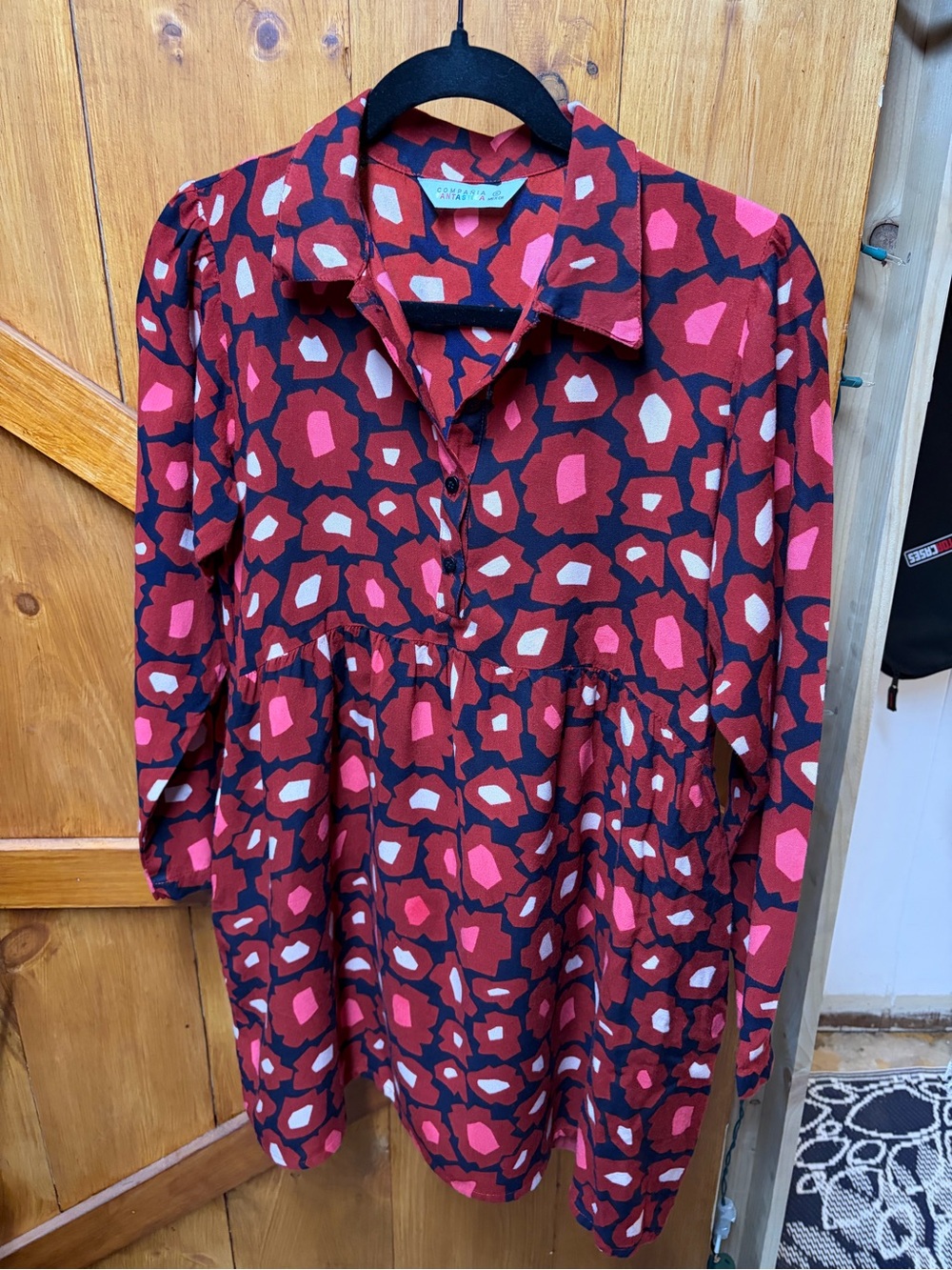 Women's Red & Pink Printed Peplum Tunic - Casual Collared Top